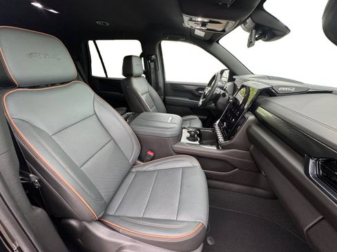 Certified 2025 GMC Yukon AT4 AWD/4WD image 15