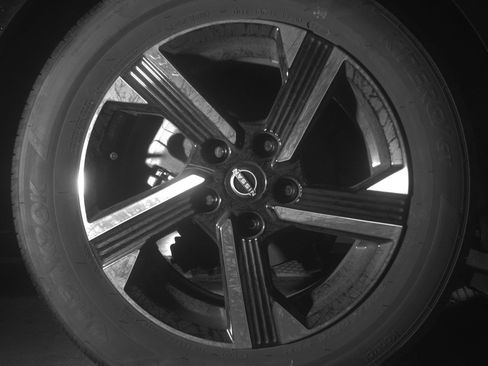 Used 2025 Nissan Sentra SV image 15