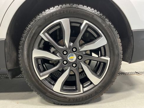 Used 2022 Chevrolet Equinox Premier AWD/4WD image 10