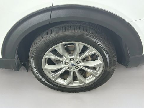 Used 2022 Ford Explorer Limited RWD image 11