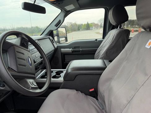 Used 2015 Ford F250 XLT w/ XLT Value Package AWD/4WD image 9