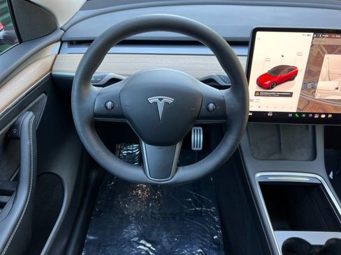 Used 2023 Tesla Model Y Long Range AWD/4WD image 14