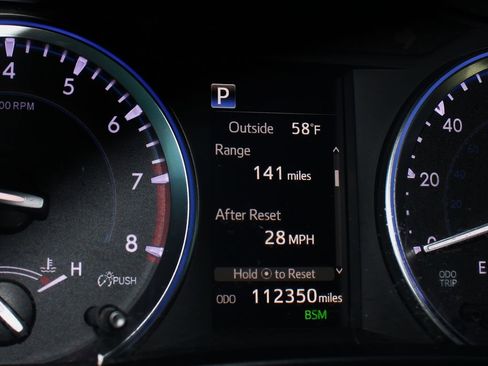 Used 2018 Toyota Highlander Limited image 26