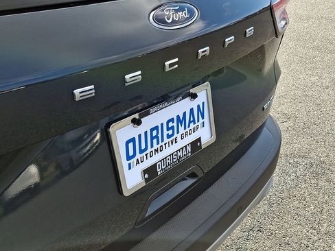 Certified 2022 Ford Escape SEL image 33