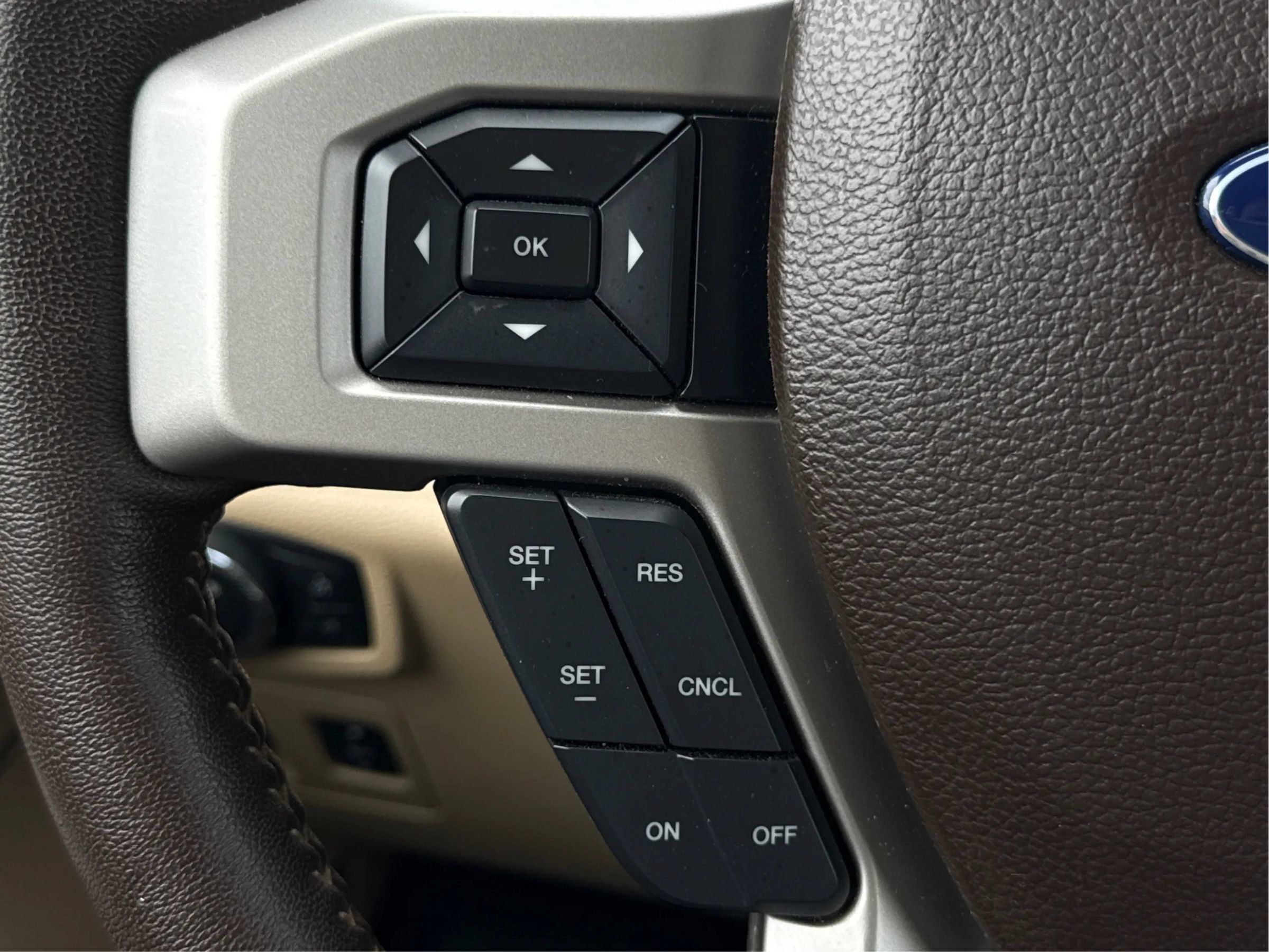 Used 2018 Ford F150 Lariat AWD/4WD image 40