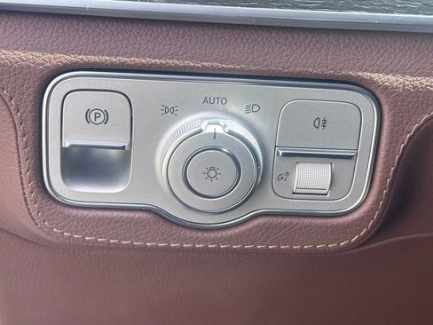 Used 2024 Mercedes-Benz GLE 350 4MATIC image 18