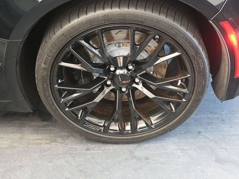 Used 2019 Chevrolet Corvette Z06 RWD image 12