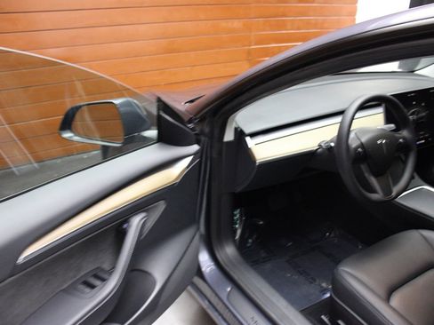 Used 2023 Tesla Model 3 Standard Range RWD image 30