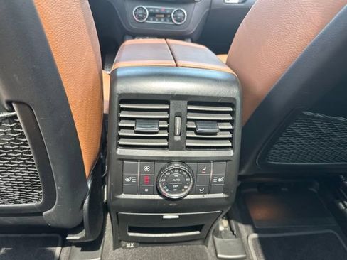 Certified 2018 Mercedes-Benz GLE 43 AMG 4MATIC image 32