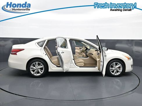 Used 2013 Nissan Altima 2.5 SL FWD image 40