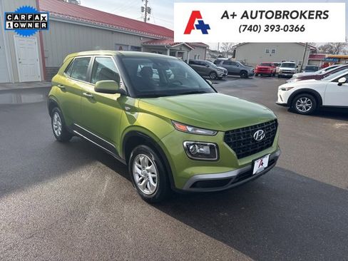 Used 2022 Hyundai Venue SE image 1