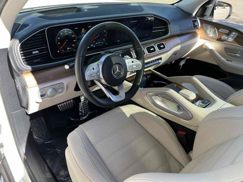 Used 2021 Mercedes-Benz GLS 580 4MATIC image 48