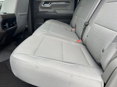 Used 2025 Chevrolet Silverado 1500 LT image 21