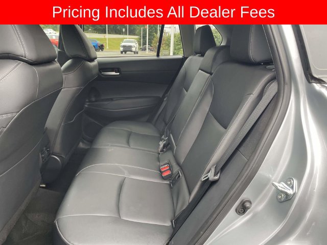 Used 2025 Toyota Corolla Cross XLE FWD image 13