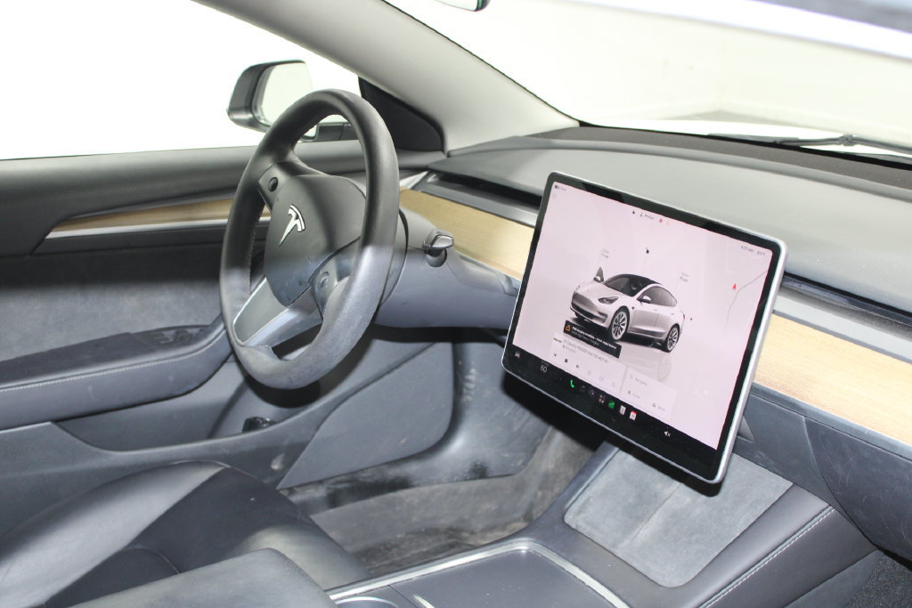 Used 2023 Tesla Model 3 Standard Range RWD image 29