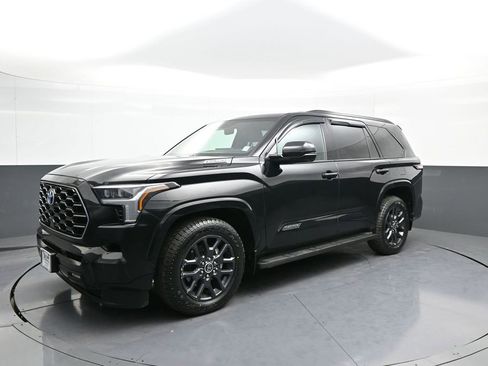 Certified 2023 Toyota Sequoia Platinum image 10