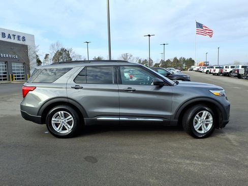 Certified 2024 Ford Explorer XLT w/ Equipment Group 202A image 2