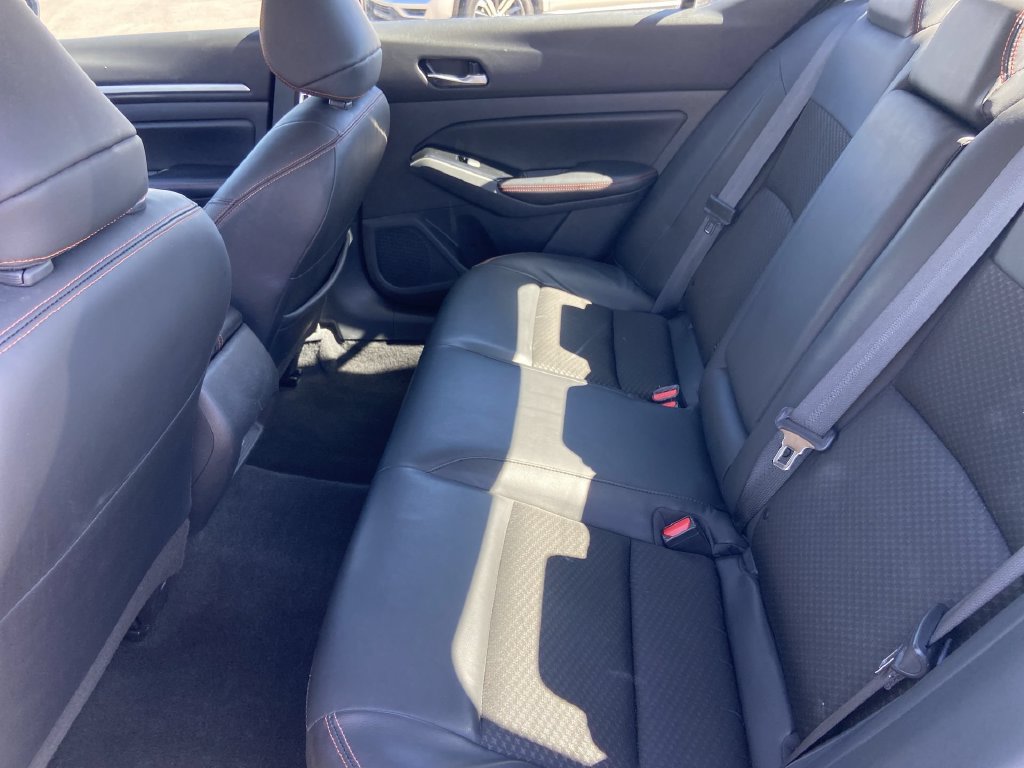 Used 2024 Nissan Altima 2.5 SR FWD image 20