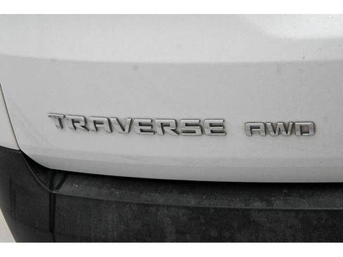 Used 2019 Chevrolet Traverse RS image 41