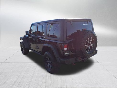 Used 2019 Jeep Wrangler Unlimited Rubicon w/ Cold Weather Group image 6