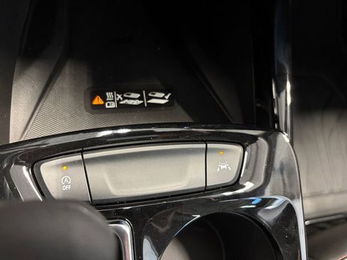 New 2026 Chevrolet Trax RS w/ Sunroof Package FWD image 24