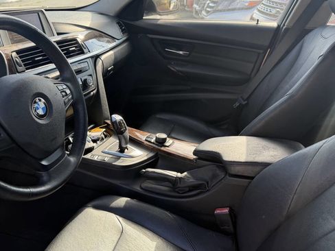 Used 2014 BMW 320i Sedan image 4