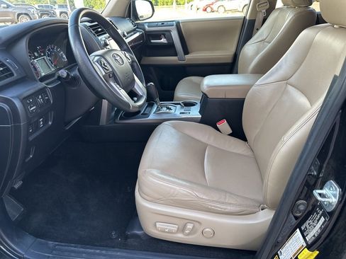 Used 2019 Toyota 4Runner Limited image 14