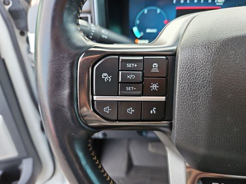 Used 2024 Ford F350 Platinum w/ Tremor Off-Road Package image 21