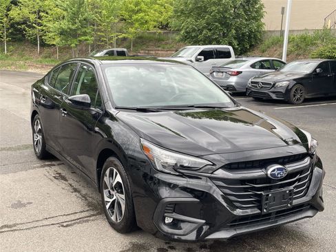 Certified 2025 Subaru Legacy Premium AWD/4WD image 7
