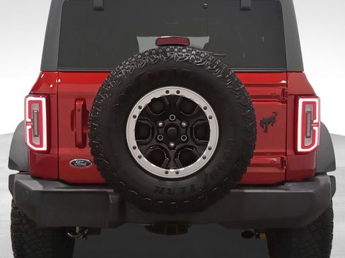 Certified 2023 Ford Bronco Outer Banks w/ Sasquatch Package AWD/4WD image 5