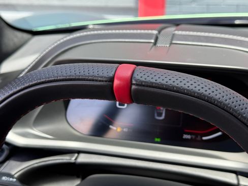 Used 2025 Lotus Emira RWD image 33