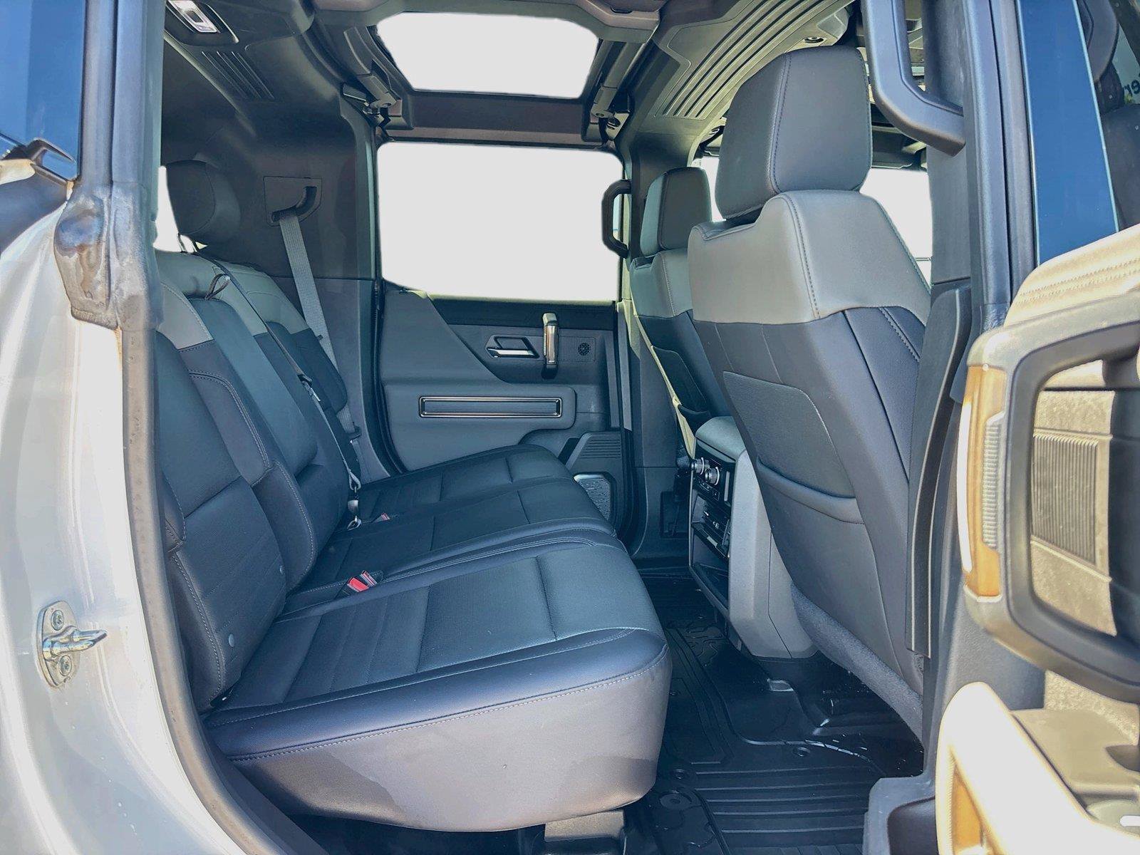 Used 2025 GMC Hummer EV 3X AWD/4WD image 28