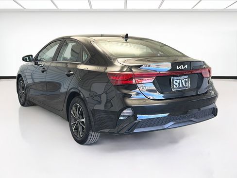 Used 2024 Kia Forte LXS image 6