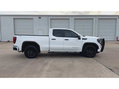Used 2026 GMC Sierra 1500 Pro w/ Graphite Edition image 9