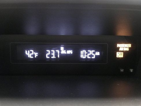 Used 2014 Subaru Impreza 2.0i Premium image 12