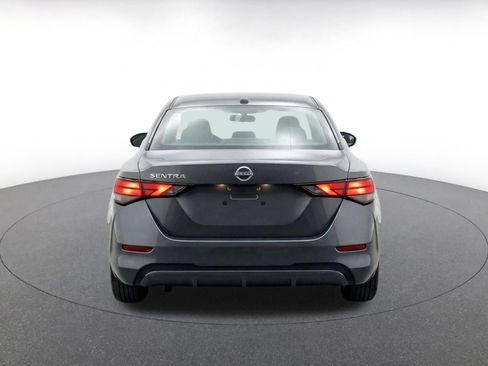 Used 2025 Nissan Sentra S FWD image 8
