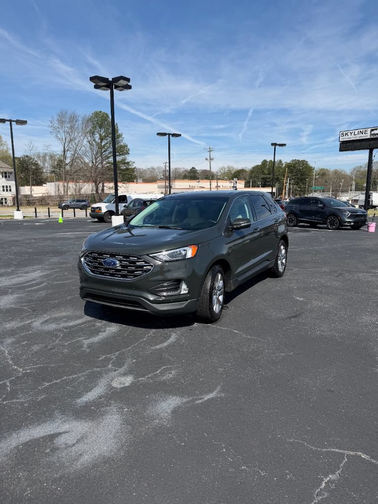 Used 2024 Ford Edge Titanium AWD/4WD image 1