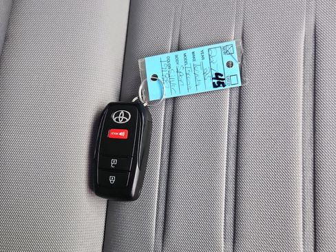 Used 2025 Toyota Tacoma TRD Sport image 22