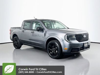 New 2026 Ford Maverick Lariat w/ Black Appearance Package
