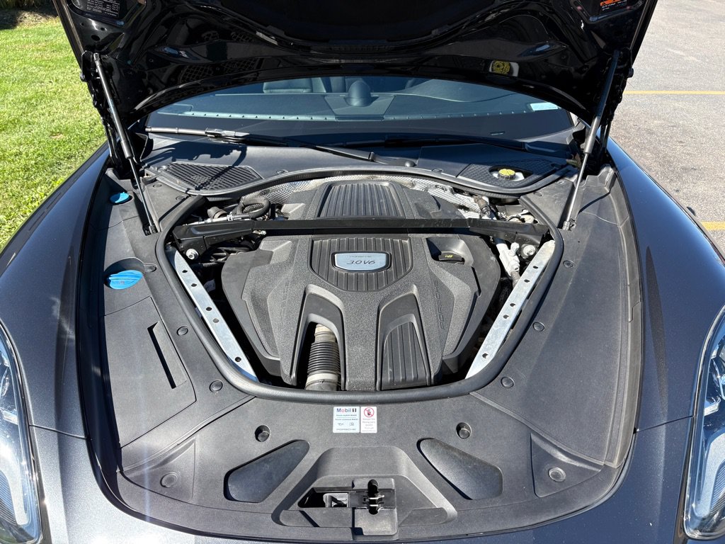 Used 2019 Porsche Panamera 4 AWD/4WD image 9
