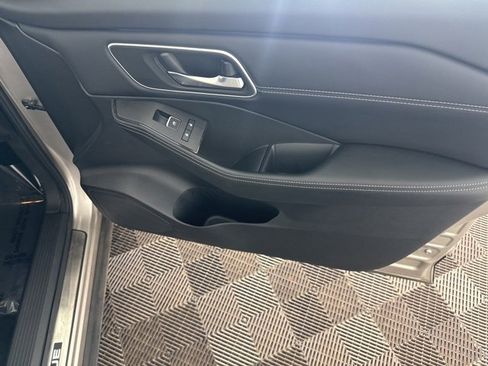 Certified 2024 Nissan Rogue Platinum w/ Platinum Premium Package image 19