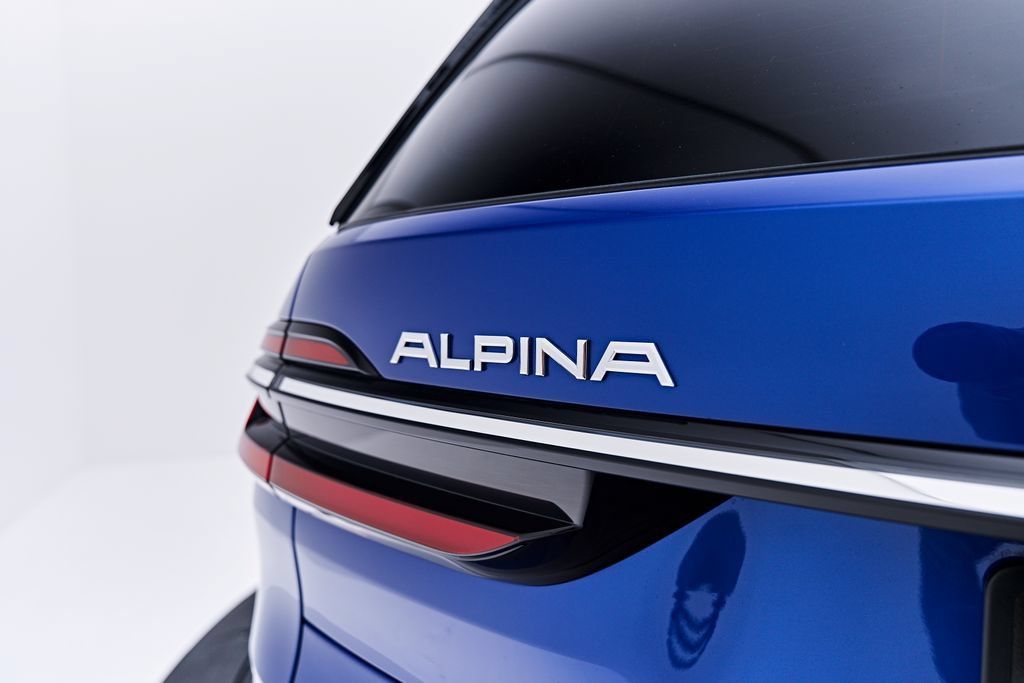 Used 2025 BMW ALPINA XB7 AWD/4WD image 22