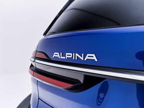 Used 2025 BMW ALPINA XB7 AWD/4WD image 22