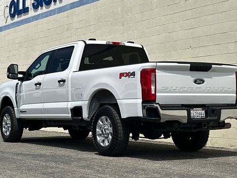 Used 2024 Ford F250 XLT w/ FX4 Off-Road Package AWD/4WD image 6