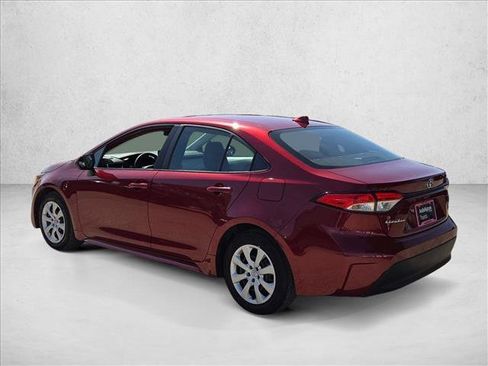 Used 2024 Toyota Corolla LE FWD image 8