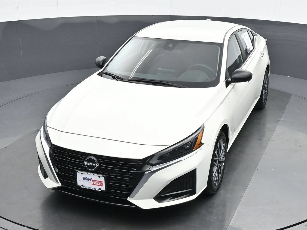 Used 2025 Nissan Altima 2.5 SV AWD/4WD image 16