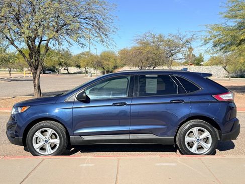 Used 2017 Ford Edge SE FWD image 2