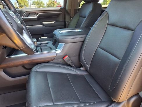Used 2022 GMC Sierra 1500 SLT w/ SLT Convenience Package AWD/4WD image 3