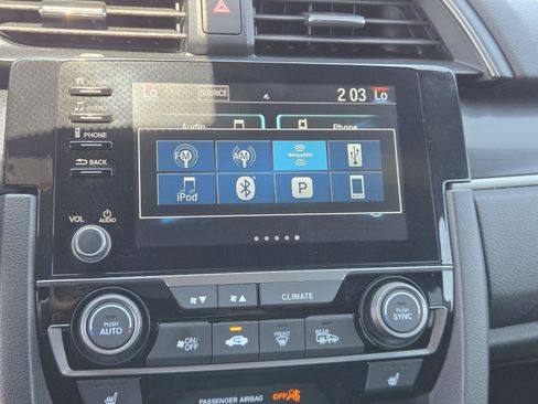 Used 2021 Honda Civic EX image 9