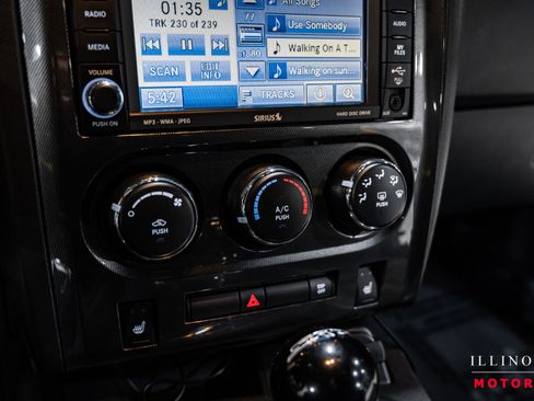 Used 2010 Dodge Challenger SRT8 w/ Special Edition Group image 23